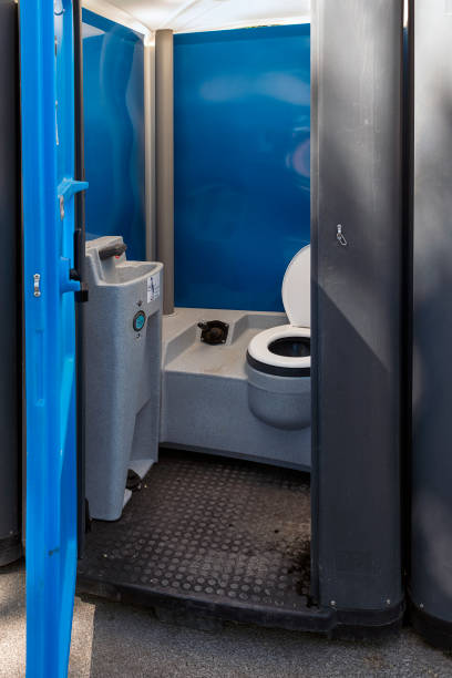 Best Portable restroom trailer rental  in Oak Trail Shores, TX