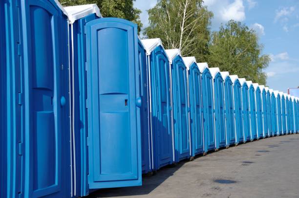 Best Porta potty delivery and setup  in Oak Trail Shores, TX
